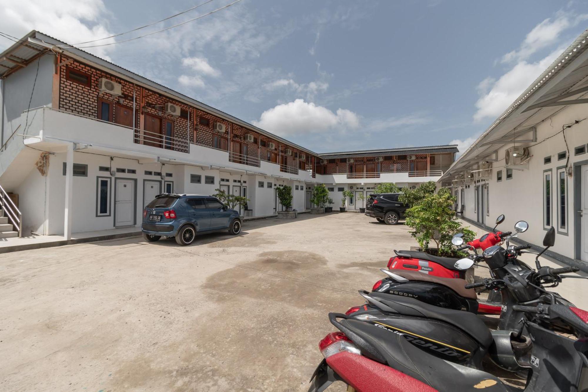 Reddoorz Syariah Near Jakabaring Sport City Palembang Exterior foto