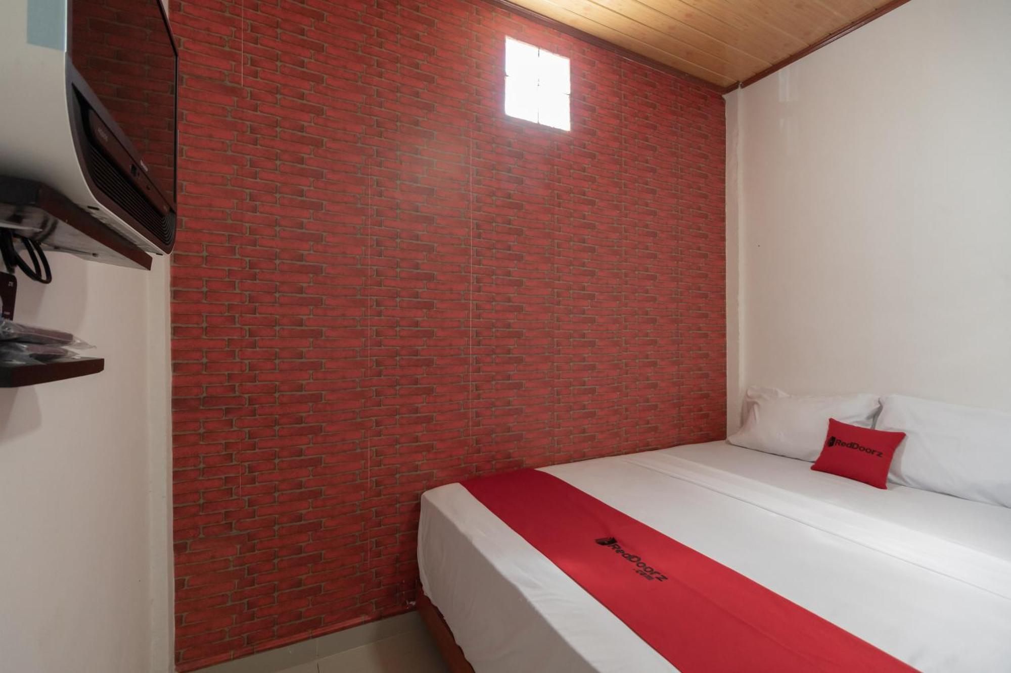 Reddoorz Syariah Near Jakabaring Sport City Palembang Exterior foto